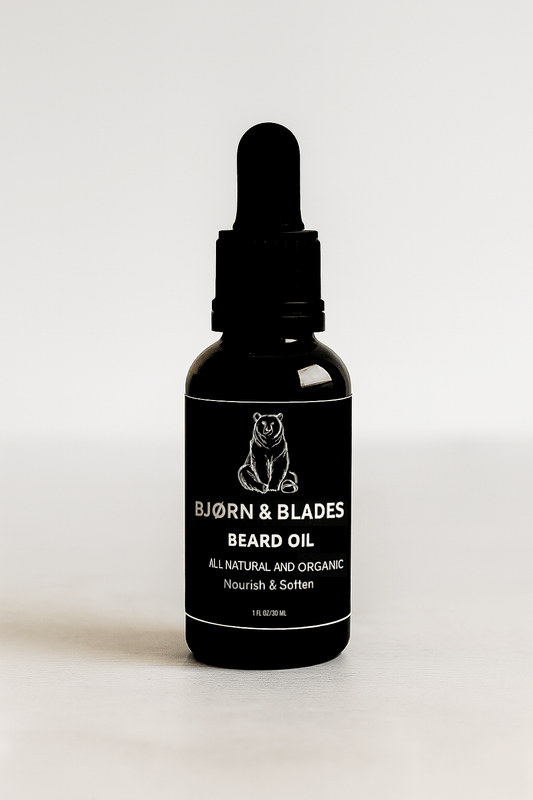 Skægolie baseret på jojoba, argan og E-vitamin – blødgør og plejer skæg og hud.